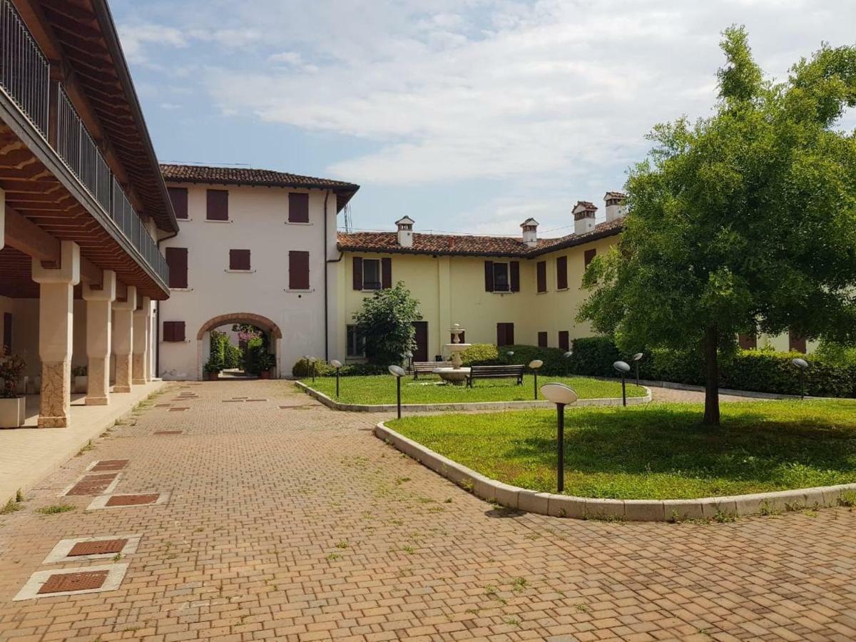 Designcontrodesign Villa Desenzano del Garda Exteriör bild