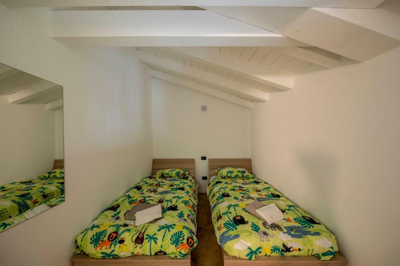 Designcontrodesign Villa Desenzano del Garda Exteriör bild